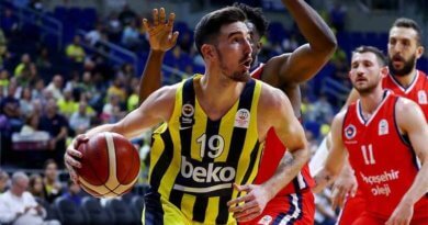 Nando De Colo